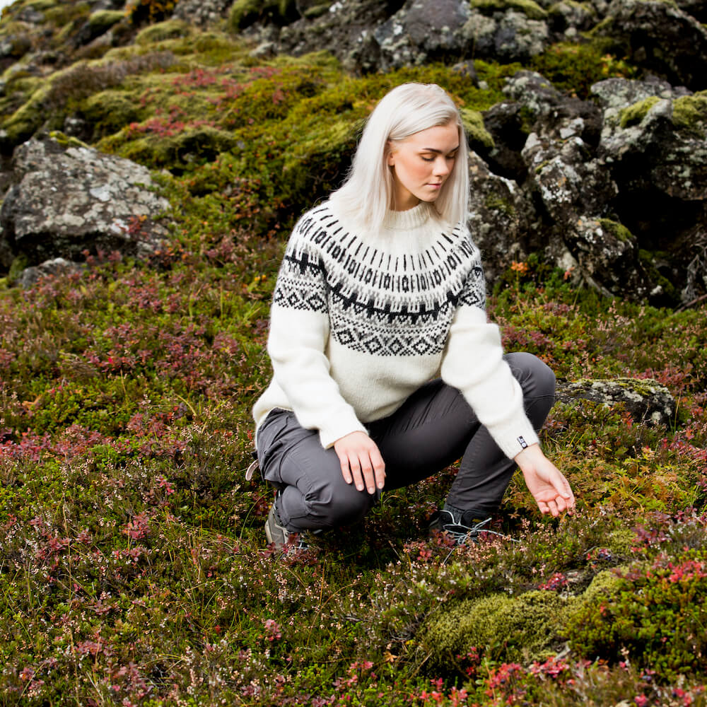 elis-wool-sweater-iceland_1.jpeg